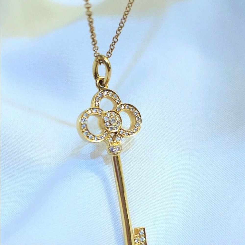 Tiffany & Co Crown Key in Yellow Gold with Diamonds, 1.5”